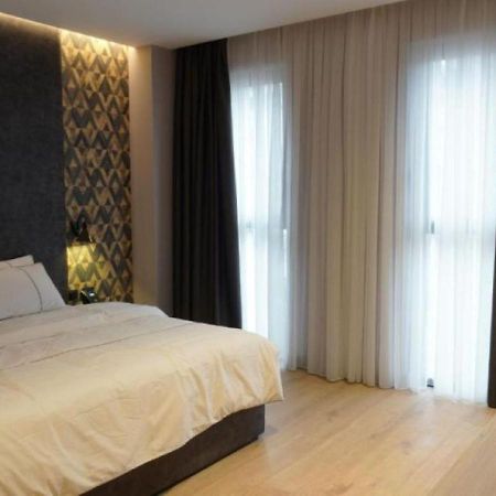Starlight Hotel Tirana Exterior photo