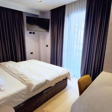 Starlight Hotel Tirana Exterior photo