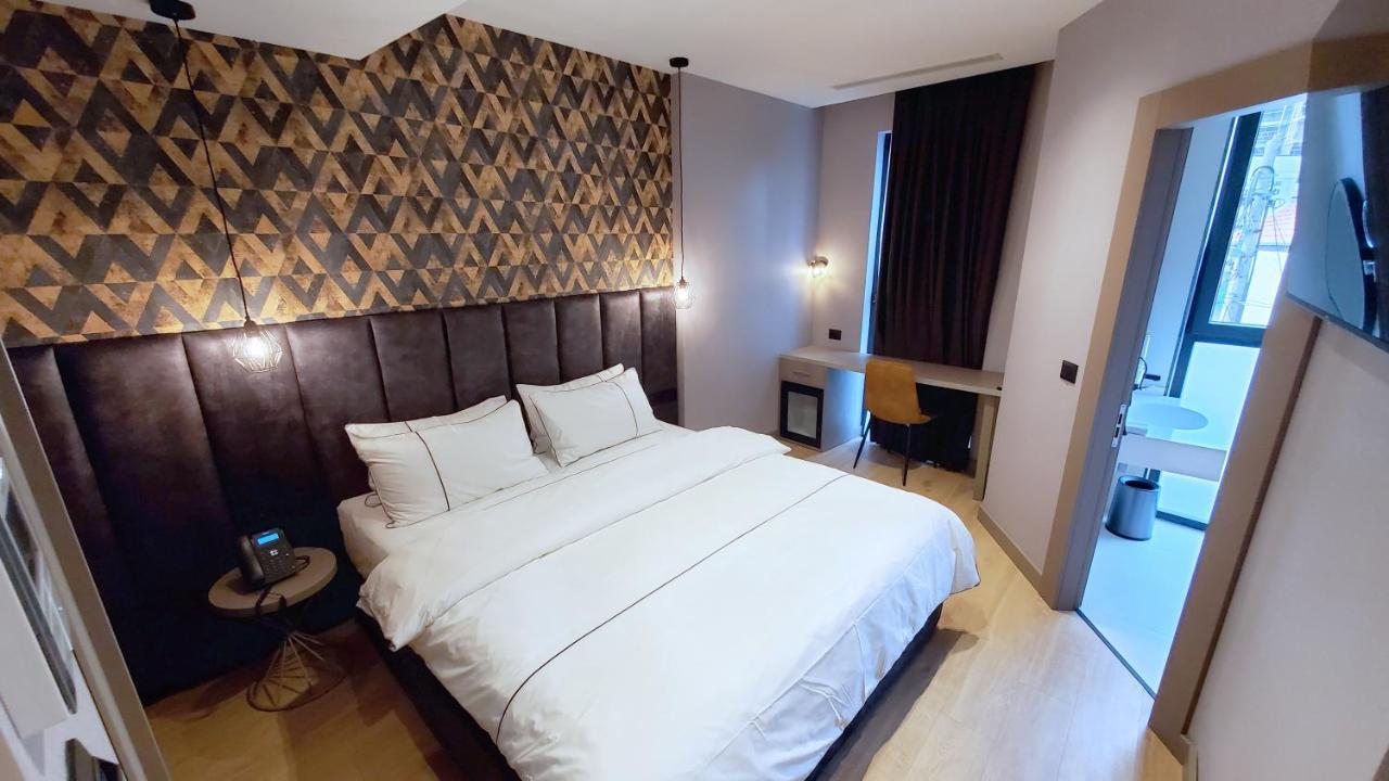 Starlight Hotel Tirana Exterior photo